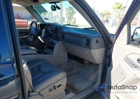 2005 Chevrolet Tahoe Lt z USA, uszkodzony, nr VIN 1GNEC13T65R205938